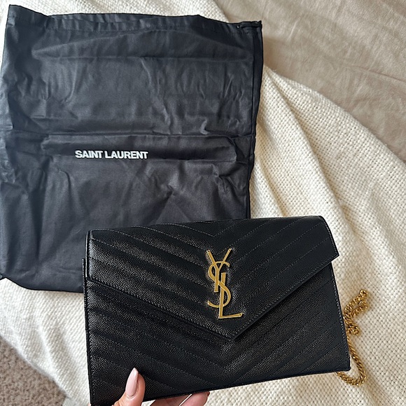 Ysl wallet on chain - Picture 1 of 9
